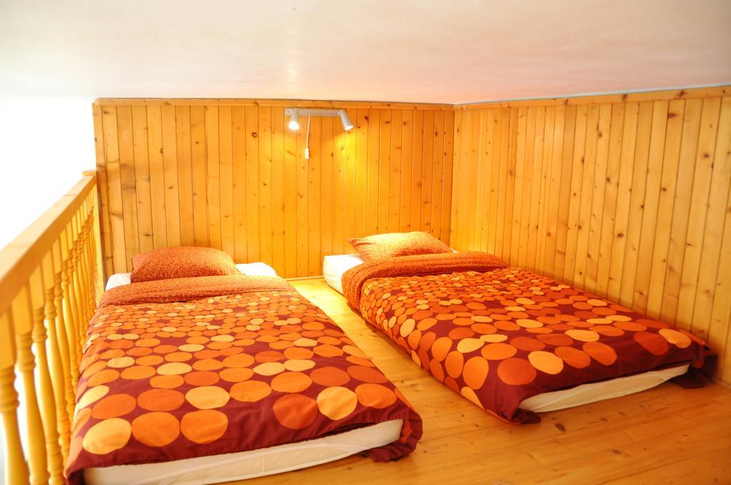 Traditional Slovak Apartment Bratislava Exterior photo