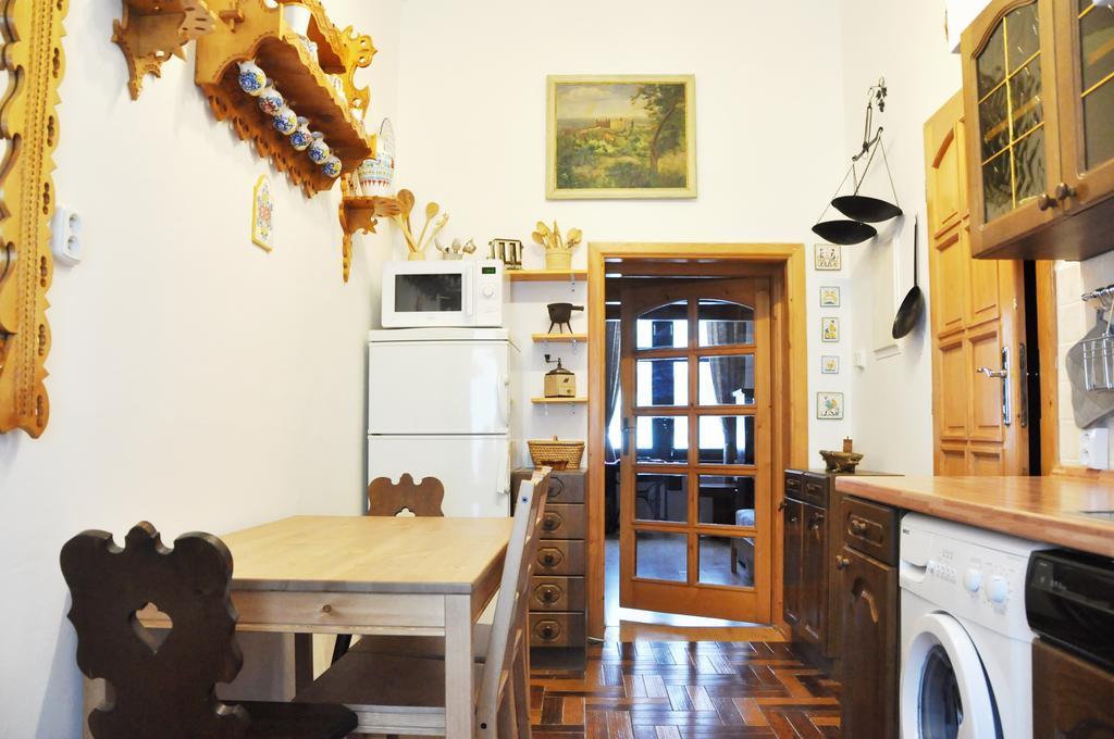 Traditional Slovak Apartment Bratislava Exterior photo